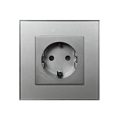 Bom preço. Interruptor elétrico UBARO e placa de soquete com potência nominal de 3500 W, dimensões 86 × 86 × 35 mm e garantia de 3 anos para residências modernas Em linha